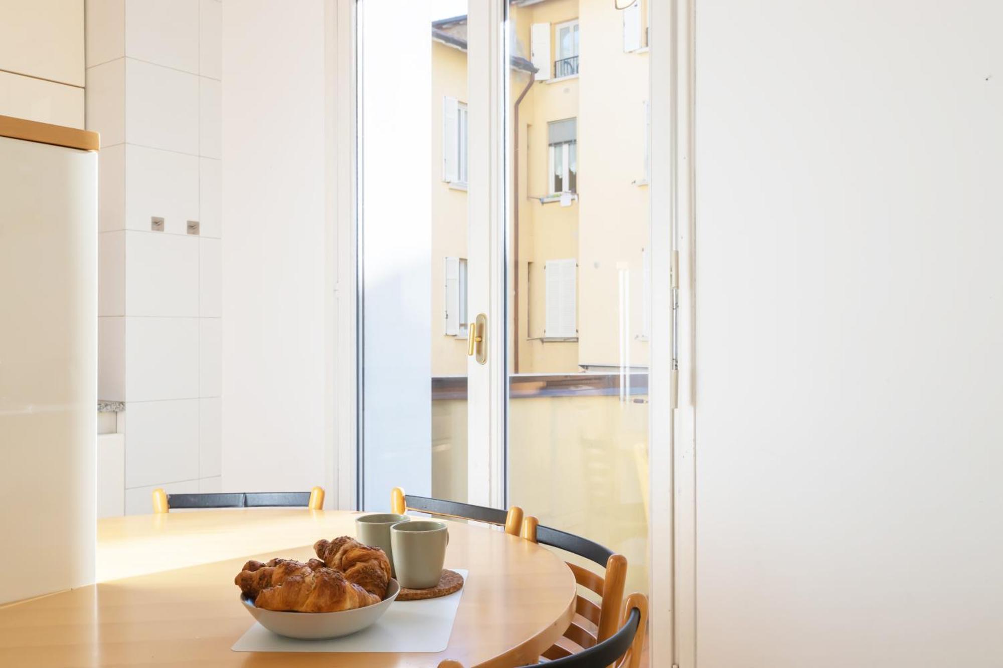 Joivy Apartments By The Lake Como Exterior photo